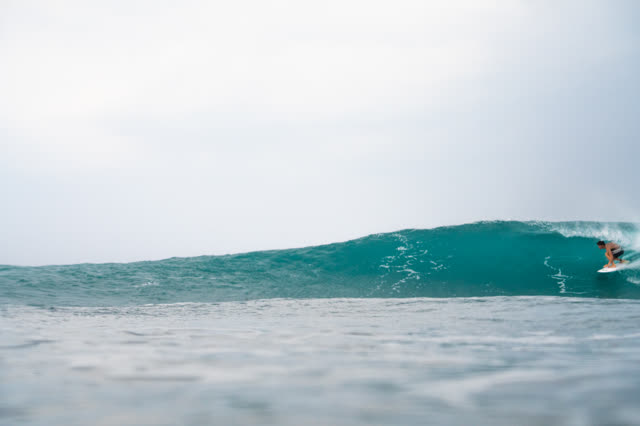 V-Land 12.06 surf photo