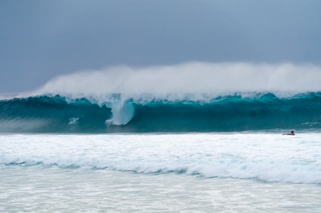 V-Land 12.06 surf photo