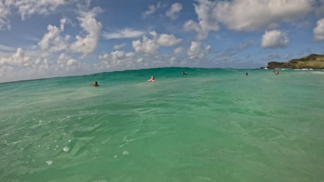 Raw surf clip, 0:08