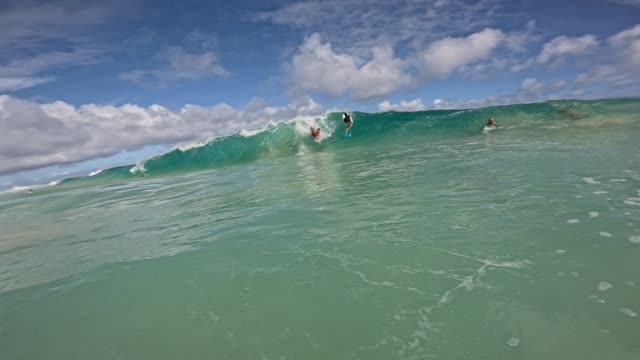 Raw surf clip, 0:07