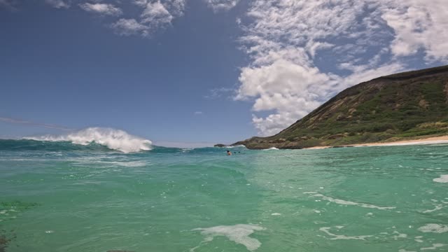 Raw surf clip, 0:28