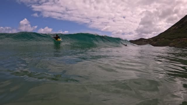Raw surf clip, 0:05