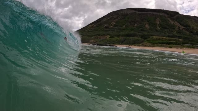 Raw surf clip, 0:05