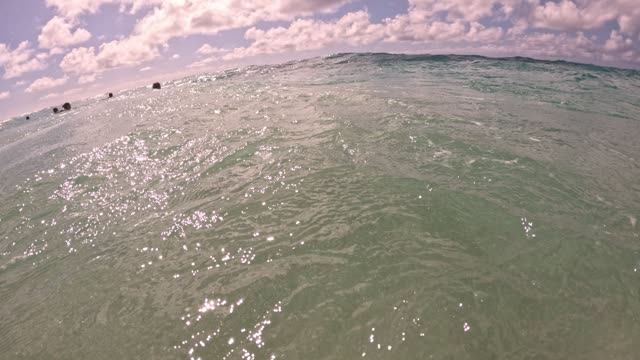 Raw surf clip, 0:01