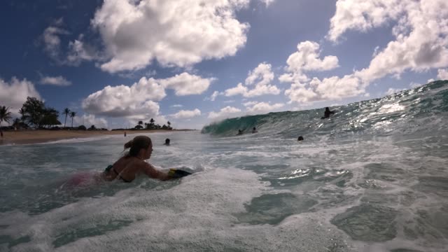 Raw surf clip, 0:07