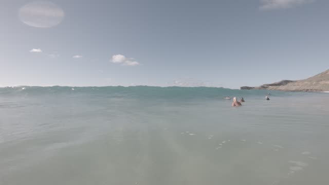 Raw surf clip, 0:08