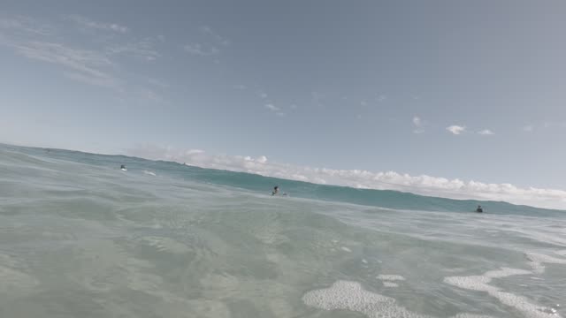 Raw surf clip, 0:08