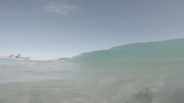 Raw surf clip, 0:05
