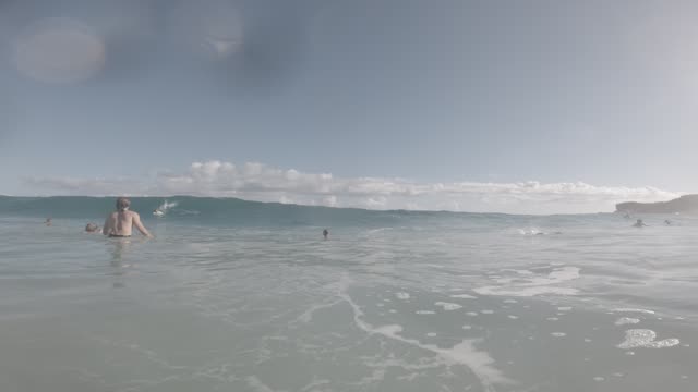 Raw surf clip, 0:08