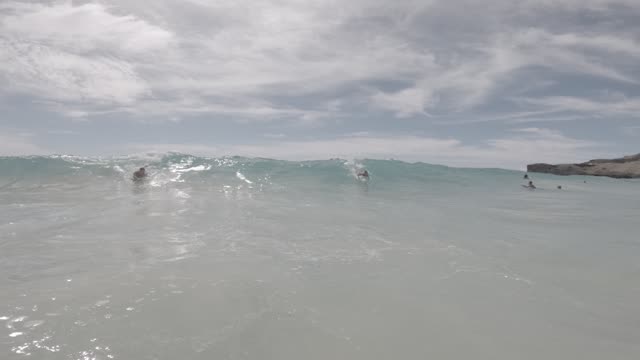 Raw surf clip, 0:07