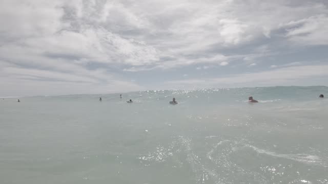 Raw surf clip, 0:07
