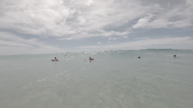 Raw surf clip, 0:09