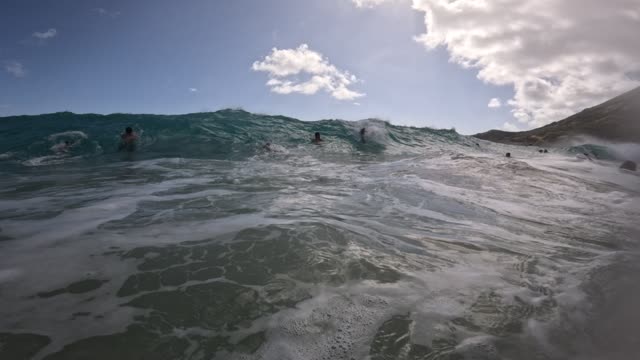 Raw surf clip, 0:05
