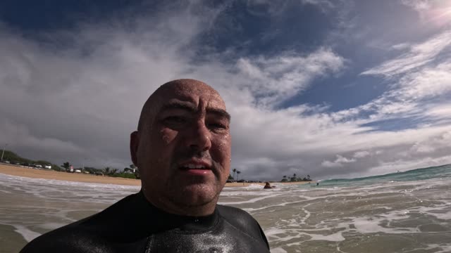 Raw surf clip, 0:10