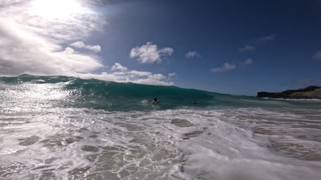 Raw surf clip, 0:10