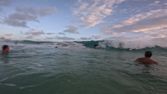 Raw surf clip, 0:16
