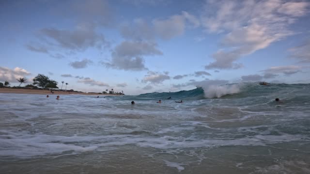 Raw surf clip, 0:06