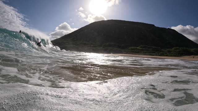 Raw surf clip, 0:05