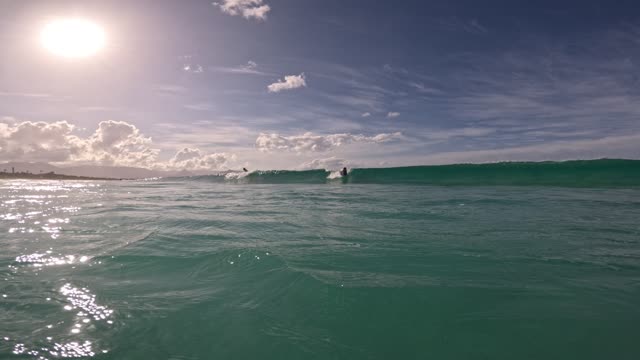 Raw surf clip, 0:04