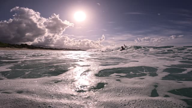 Raw surf clip, 0:14