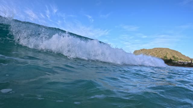 Raw surf clip, 0:05