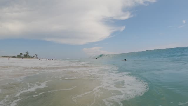 Raw surf clip, 0:07