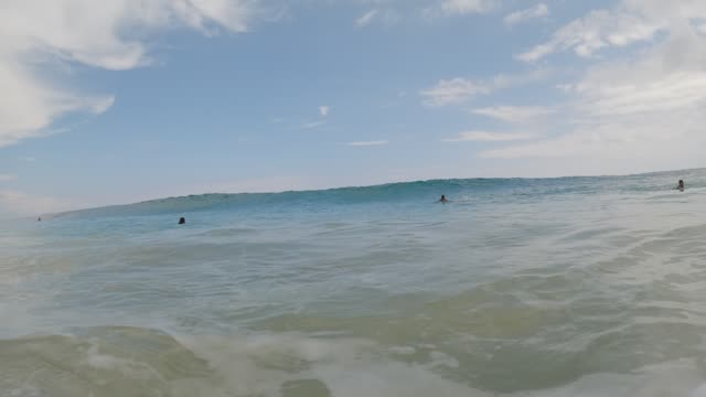 Raw surf clip, 0:12