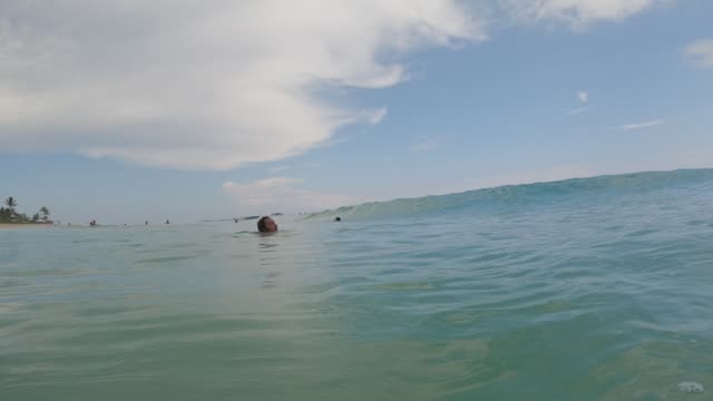 Raw surf clip, 0:07