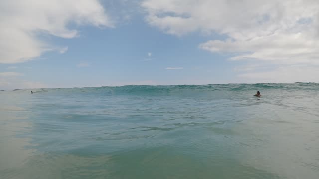 Raw surf clip, 0:08
