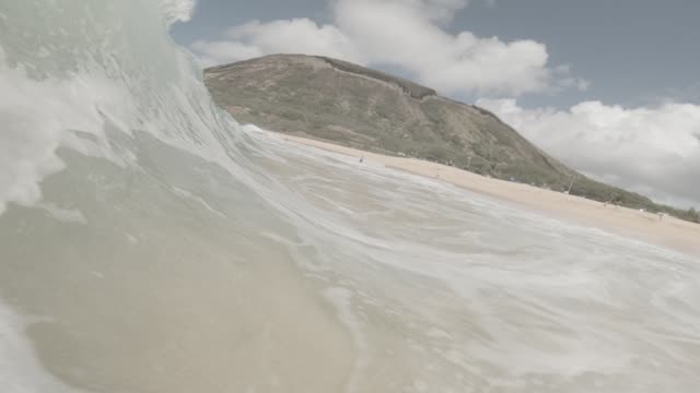 Raw surf clip, 0:04