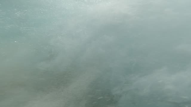 Raw surf clip, 0:03