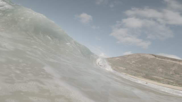 Raw surf clip, 0:14