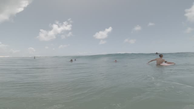 Raw surf clip, 0:06