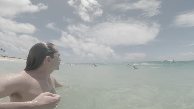 Raw surf clip, 0:08