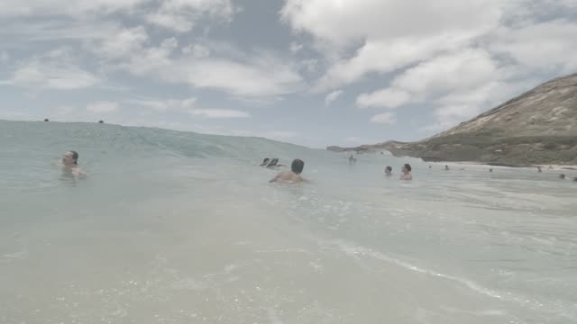 Raw surf clip, 0:15