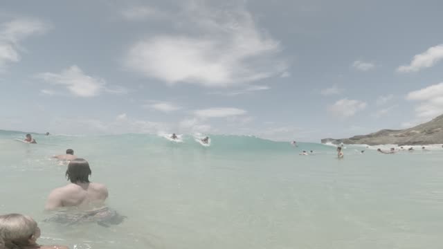 Raw surf clip, 0:06