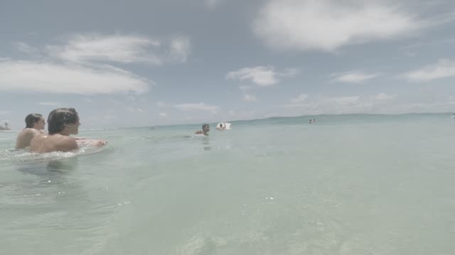 Raw surf clip, 0:08