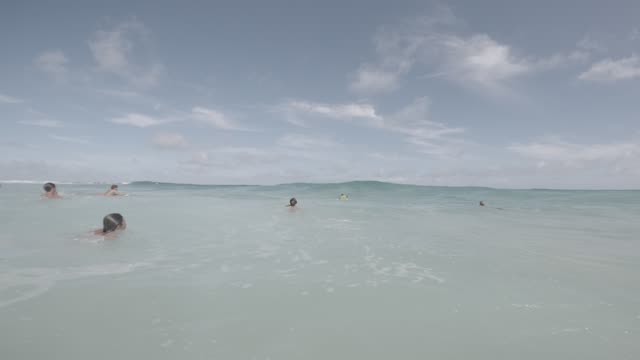 Raw surf clip, 0:32