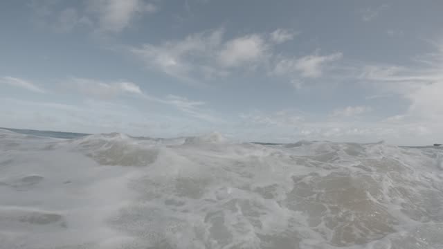 Raw surf clip, 0:20