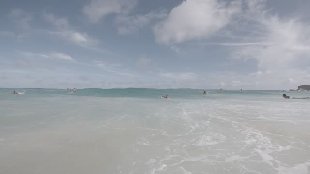 Raw surf clip, 0:09