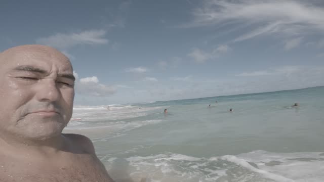 Raw surf clip, 0:15