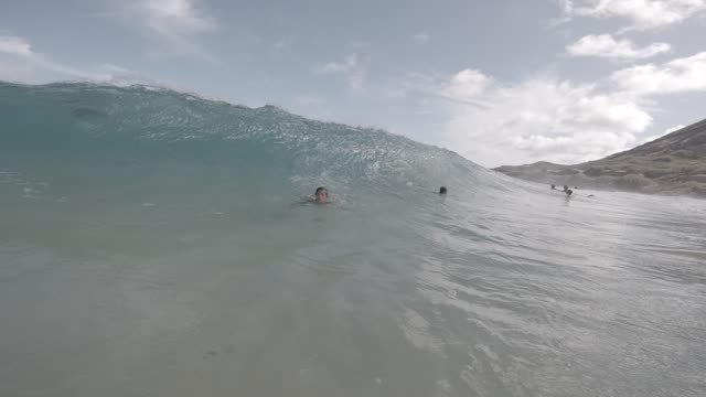 Raw surf clip, 0:10