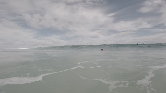 Raw surf clip, 0:07