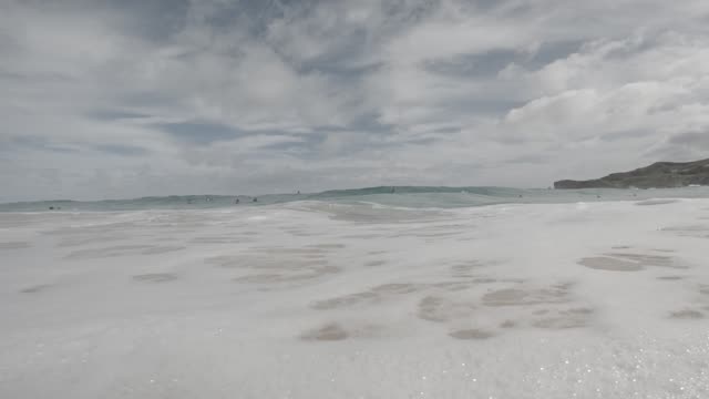Raw surf clip, 0:08