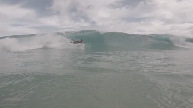 Raw surf clip, 0:06
