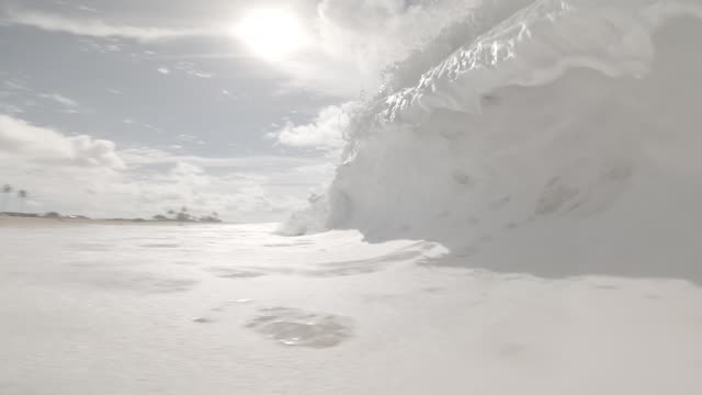Raw surf clip, 0:04