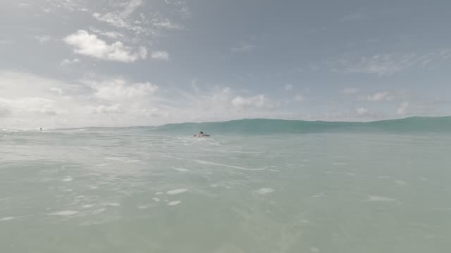 Raw surf clip, 0:18