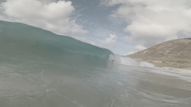 Raw surf clip, 0:05