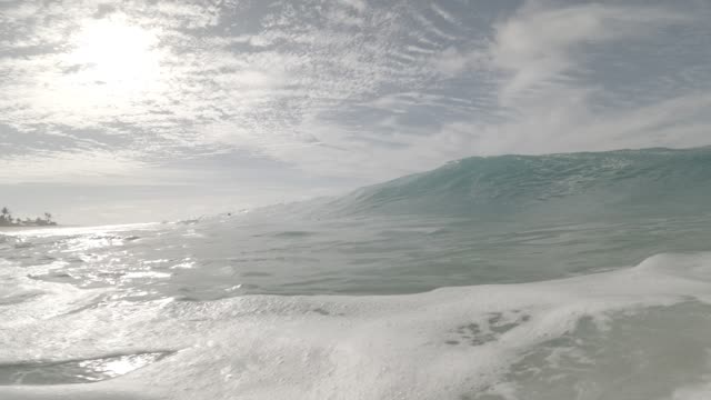 Raw surf clip, 0:04