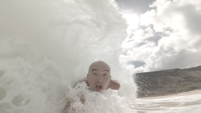 Raw surf clip, 0:08